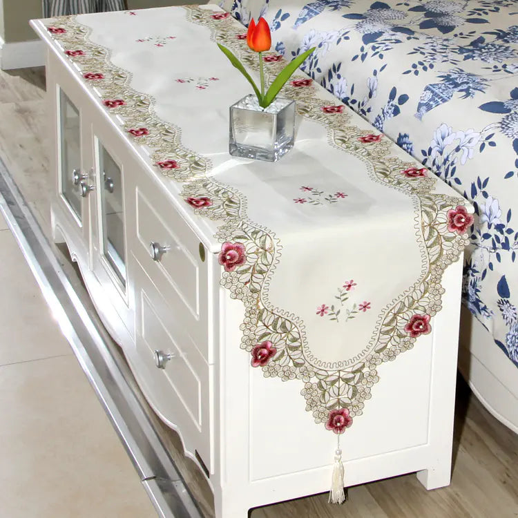 Modern Simple Polyester Embroidered Long Table Runner